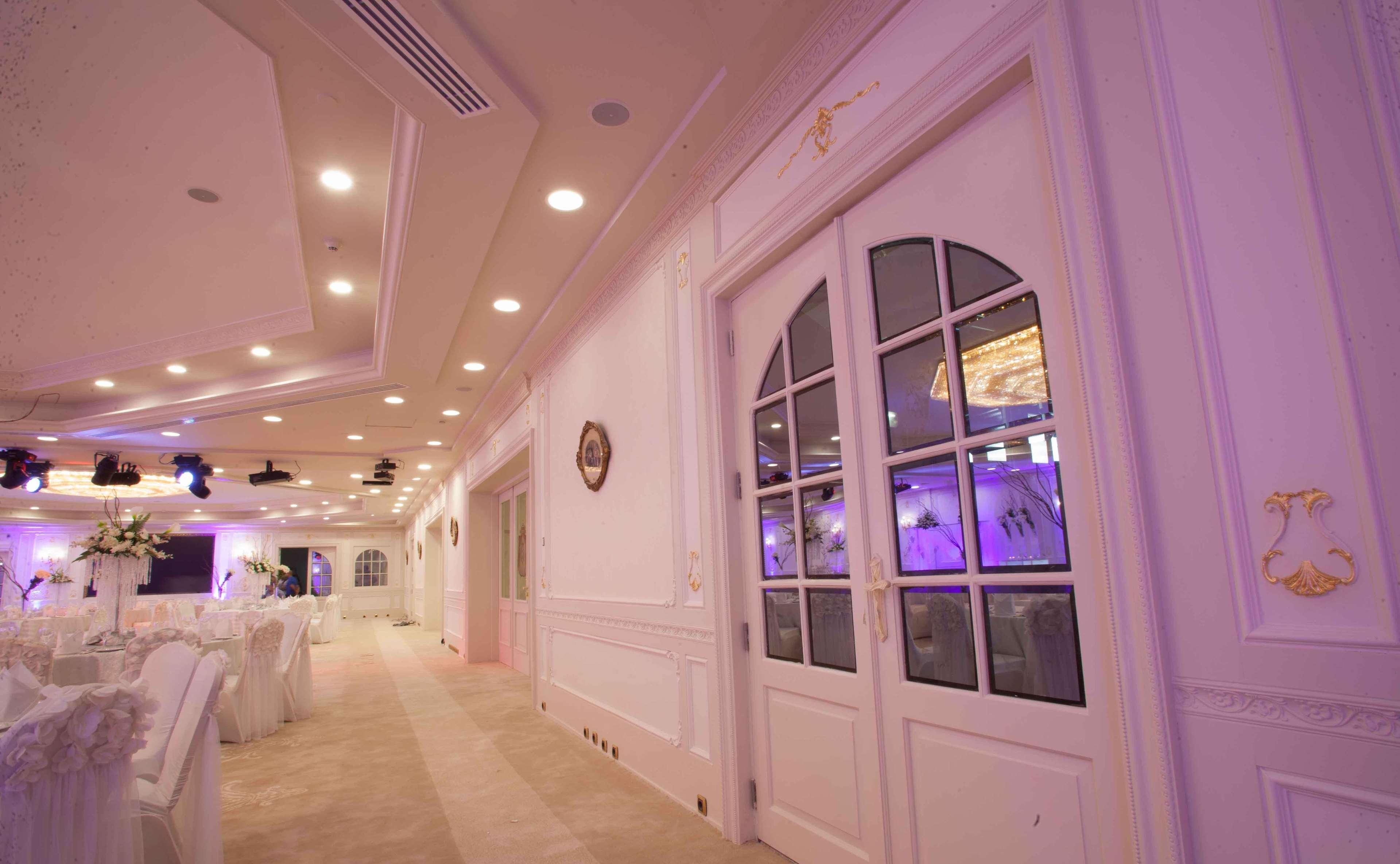 Hilton Alexandria Corniche Hotel Buitenkant foto The interior of the ballroom