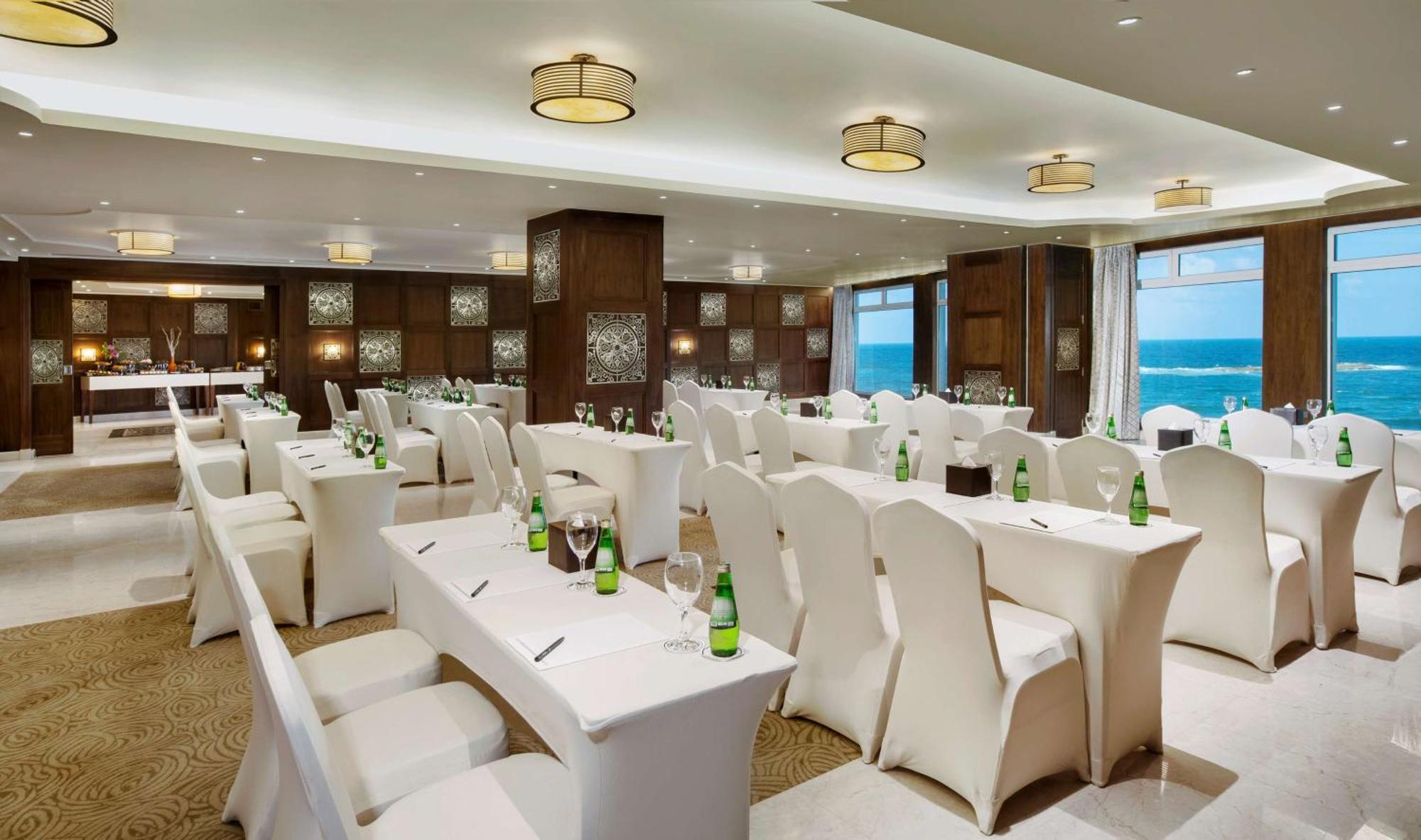 Hilton Alexandria Corniche Hotel Buitenkant foto The Westin Maldives